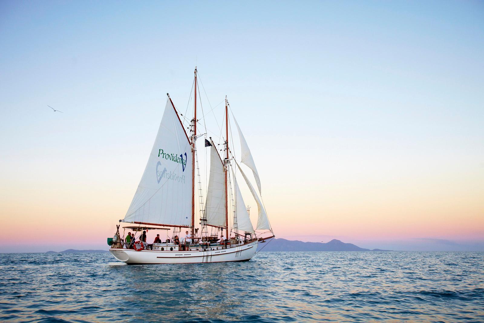 1988 TALL SHIP TOPSAIL SCHOONER
